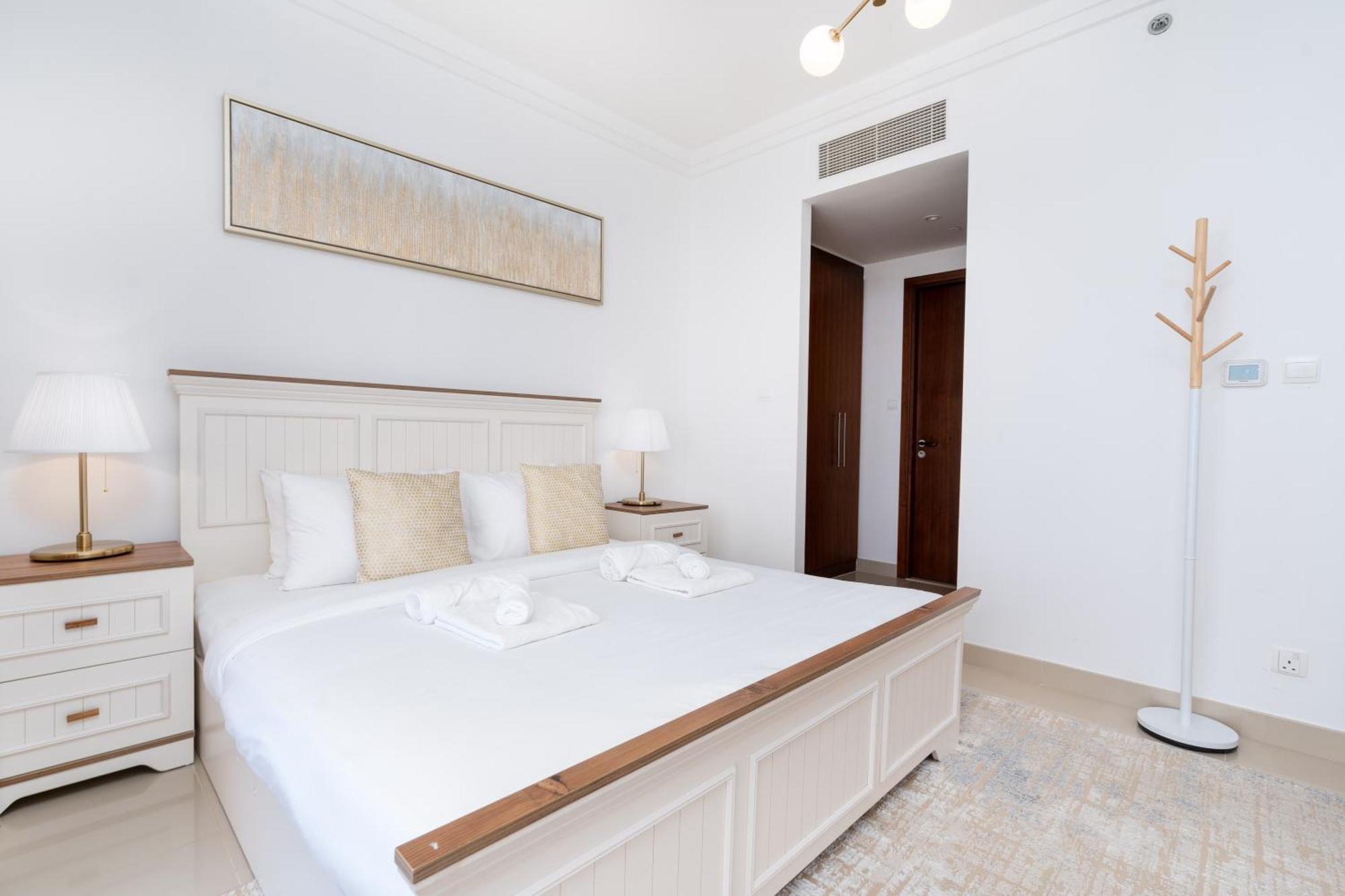 Lux Apt-Burj View Opp. Dxb Mall Dubai Bagian luar foto