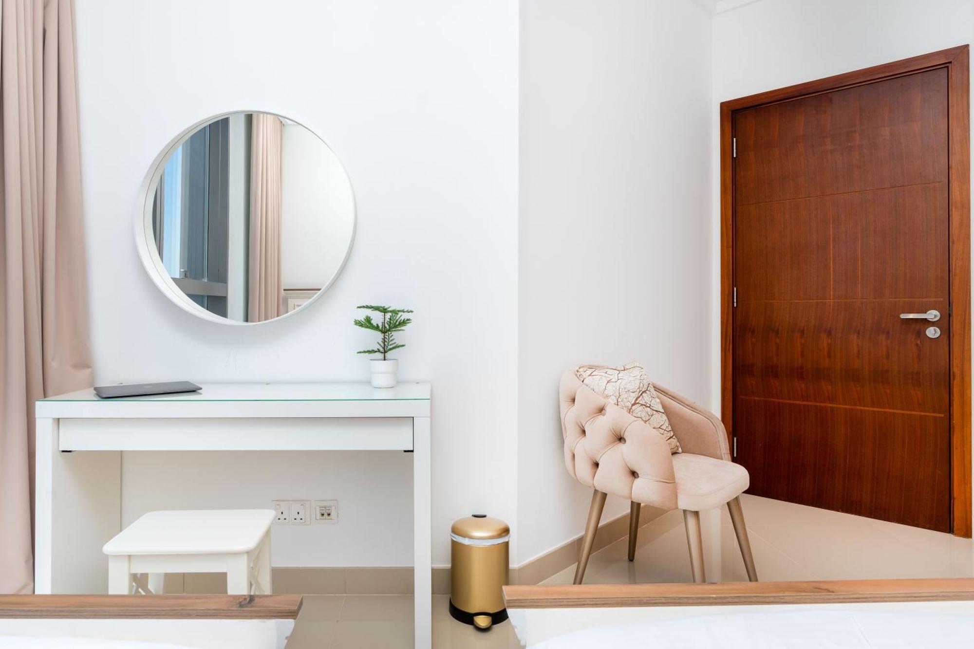 Lux Apt-Burj View Opp. Dxb Mall Dubai Bagian luar foto